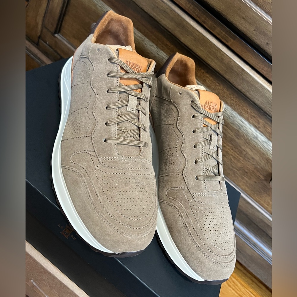Allen Edmond Lightyear Lace-up Sneaker Tan Suede Size 11D